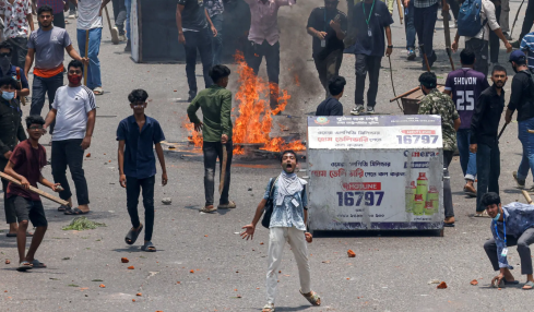 Bangladesh Protest Death Toll Exceeds 100 Amid Dhaka Curfew